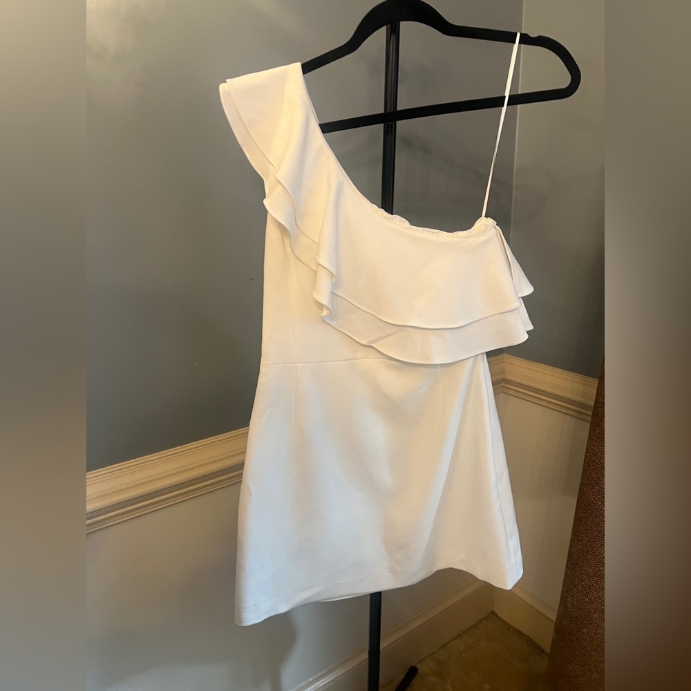 French Connection One-Shoulder White Dress Ruffle graduation‎ size 10
